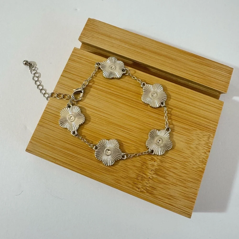 CABLE ROPE TWIST BRACELET
